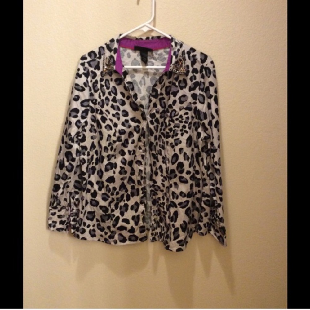 Lane Bryant button down shirt.Animal print.Size 18